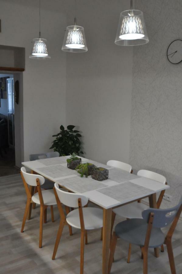 Jirina Appartments Prag Exteriör bild