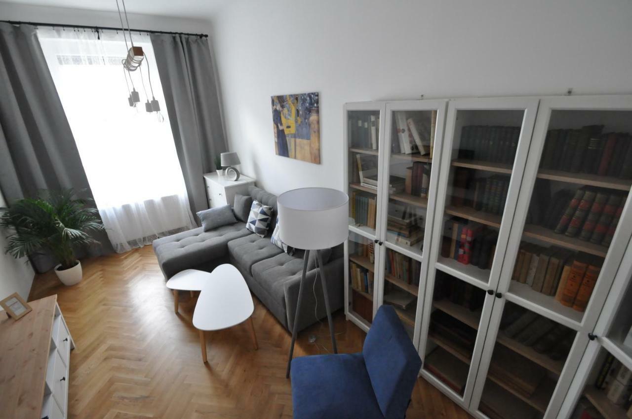 Jirina Appartments Prag Exteriör bild